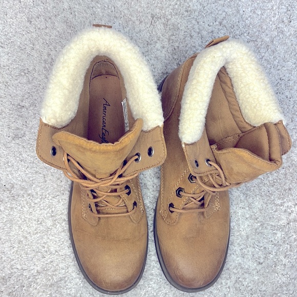 American Eagle Lace up Anke Boots, Tan with cream fleece Ankle, size 10 - Picture 4 of 7
